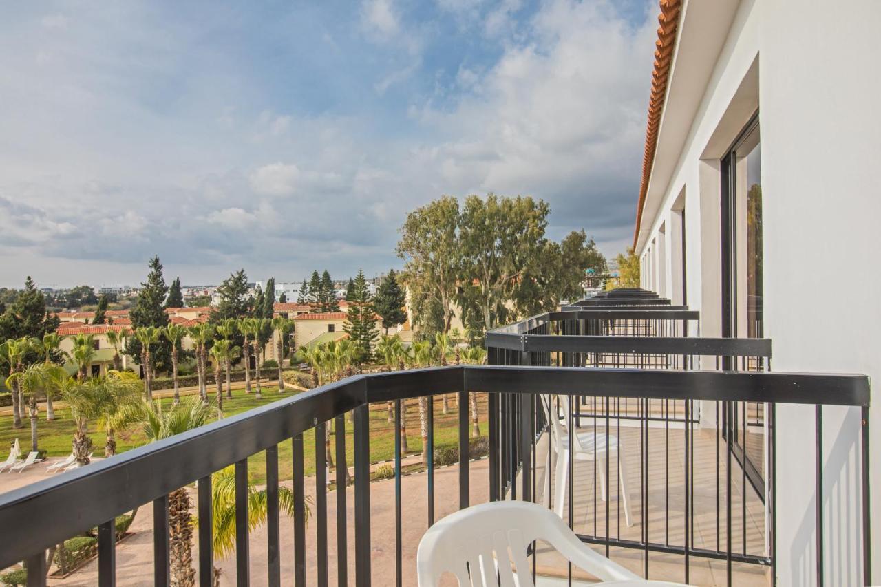Anmaria Beach Hotel & Spa Ayia Napa Bagian luar foto